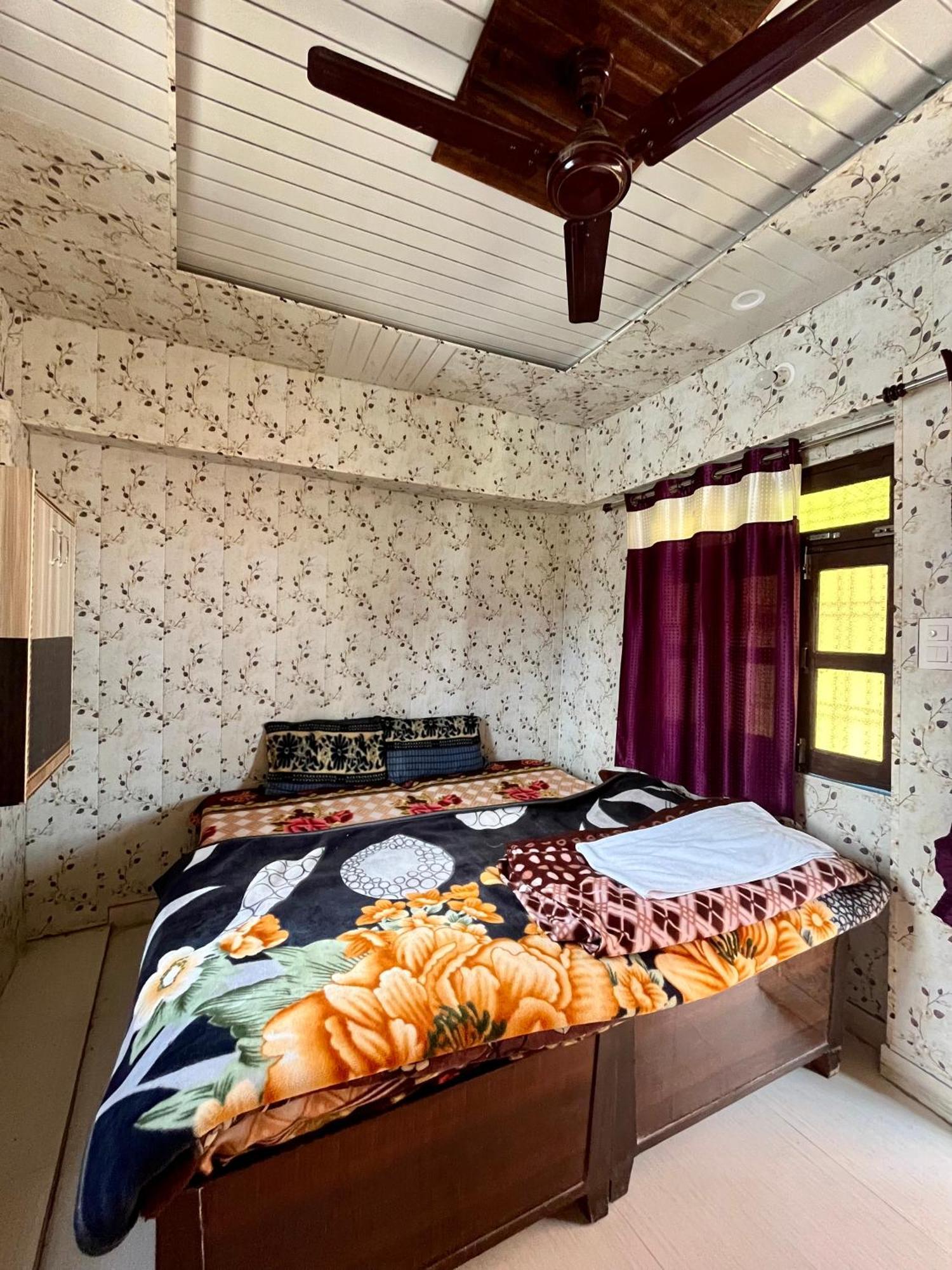 Astha Guest House Gopeshwar Exteriér fotografie