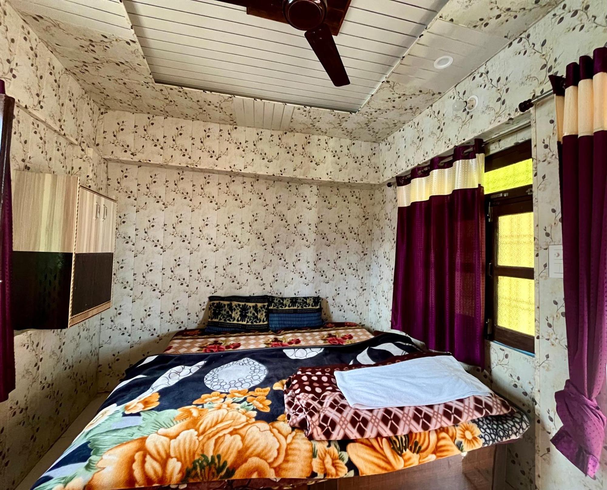 Astha Guest House Gopeshwar Exteriér fotografie